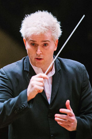 Dan Ettinger portrait