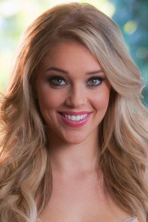 Kali Roses portrait