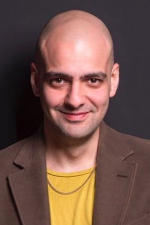 Bartu Küçükçağlayan portrait