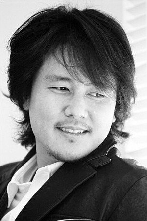 Kam Woo-sung portrait