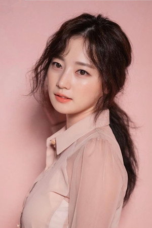 Song Ha-yoon portrait