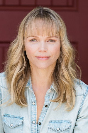 Lauren Bowles portrait