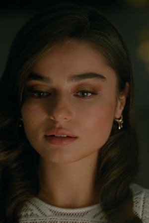 Ayça Ayşin Turan portrait