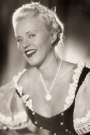 Friedl Hardt portrait