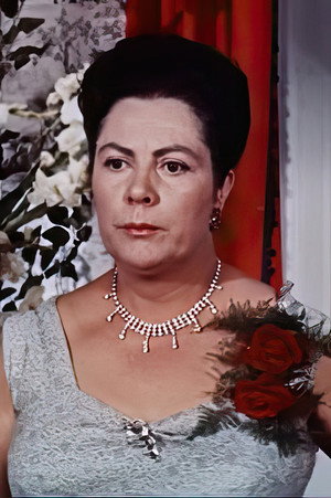 Adrienne Servantie portrait