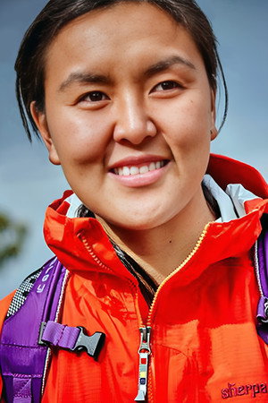 Pasang Lhamu Sherpa portrait