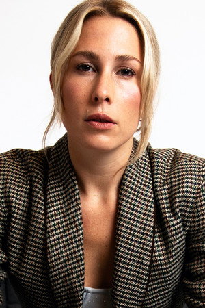 Maja Kin portrait