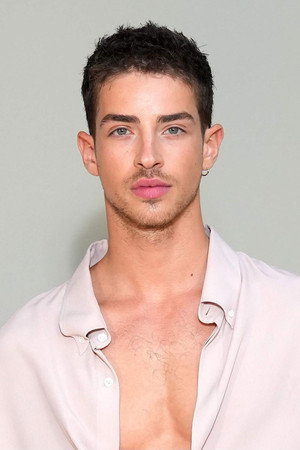 Manu Ríos portrait