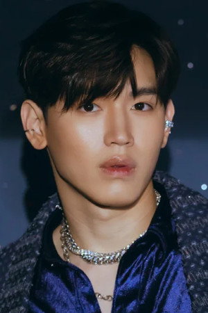 Thitipoom Techa-apaikhun portrait