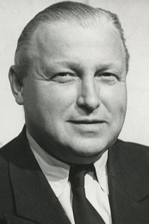 Valsø Holm portrait