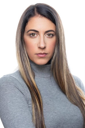 Caitlin Dechelle portrait