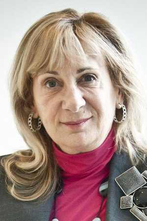 Joy Fielding portrait