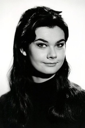 Imogen Hassall portrait