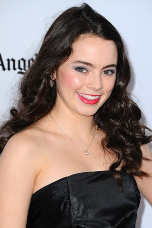 Freya Tingley portrait