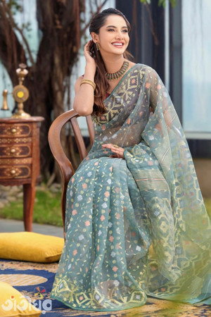 Farin Khan portrait