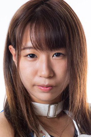 Momo Watanabe portrait
