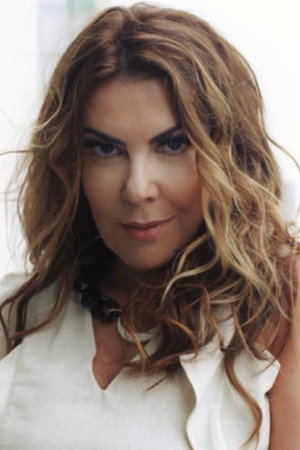 Cláudia Lira portrait