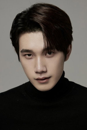 Song Yixiong portrait