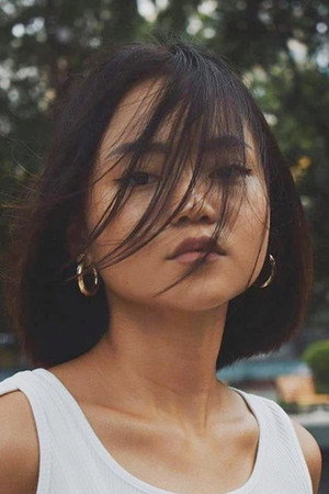 Khánh Ly portrait