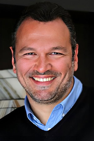 Ali Sunal portrait