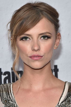Riley Voelkel portrait