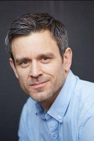 Simon MacLean portrait