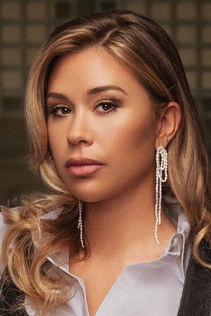 Gabby Windey portrait