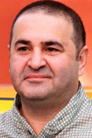 Şafak Sezer portrait