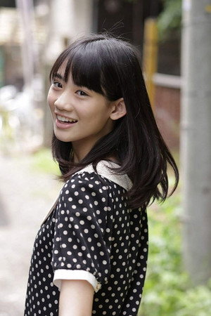 Honoka Akimoto portrait