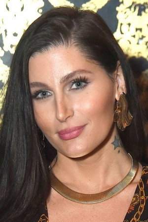 Trace Lysette portrait