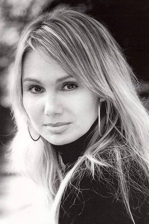 Dolly Dollar portrait