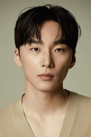 Park Sung-jun portrait