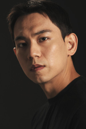 Park Sung-dae portrait