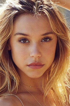 Alexis Ren portrait