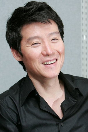 Lee Hyeon-woo portrait