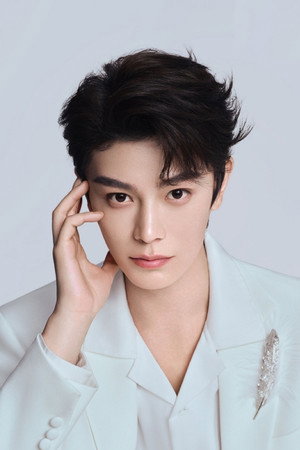 Ding Yuxi portrait