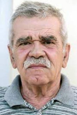 Robert Ndrenika portrait