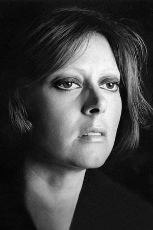 Ana Zanatti portrait