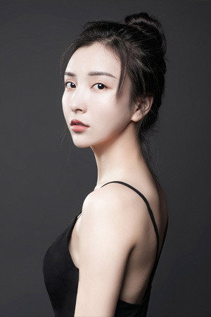 Li Ruoxi portrait