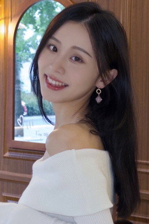 Peng Jing Xian portrait