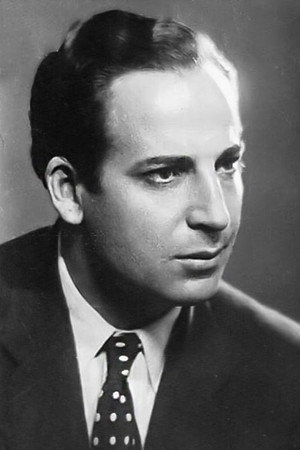 Avni Dilligil portrait