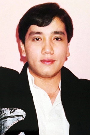 Elvis Phương portrait