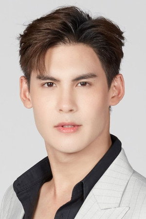 Chanakan Poonsiriwong portrait
