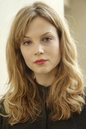 Sylvia Hoeks portrait
