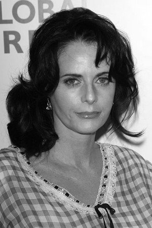 Lisa Blount portrait