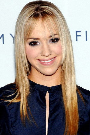 Andrea Bowen portrait