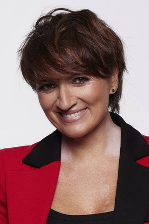 Silvia Abril portrait