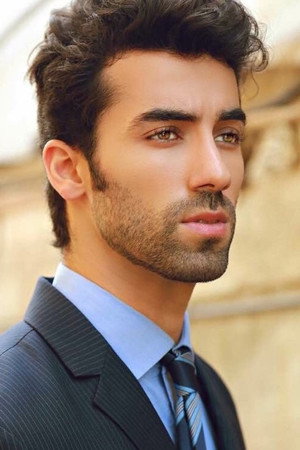 Thomas Darya portrait