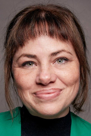 Karine Teles portrait