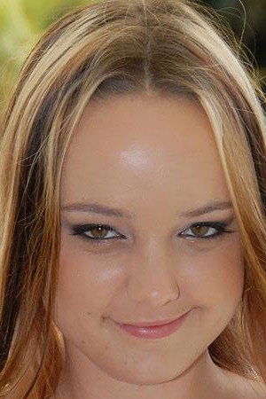 Arianna Sky portrait